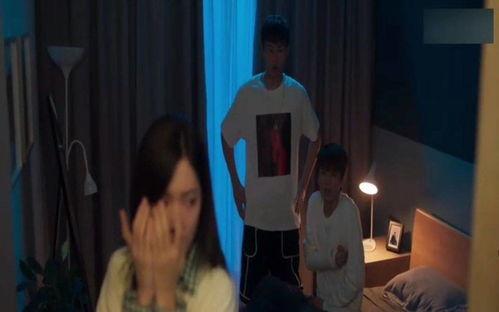 真实闺蜜吃瓜视频,一起见证娱乐圈的幕后故事