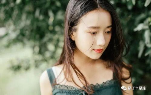 张雅琪吃瓜眼神视频播放,这眼神太带感了！