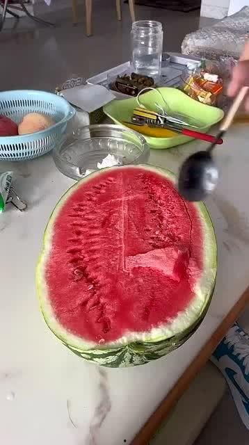 烫发吃瓜视频,揭秘网红烫发背后的故事