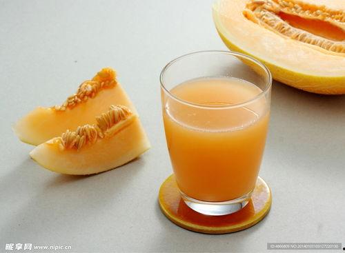 老外吃哈密瓜视频,体验新疆甜蜜滋味