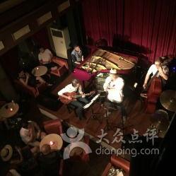 杭州某酒吧吃瓜视频播放,揭秘现场精彩瞬间