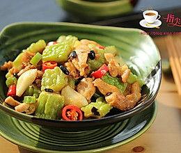 凉瓜抄鸡肉可吃吗视频,家常美味，健康养生食谱分享