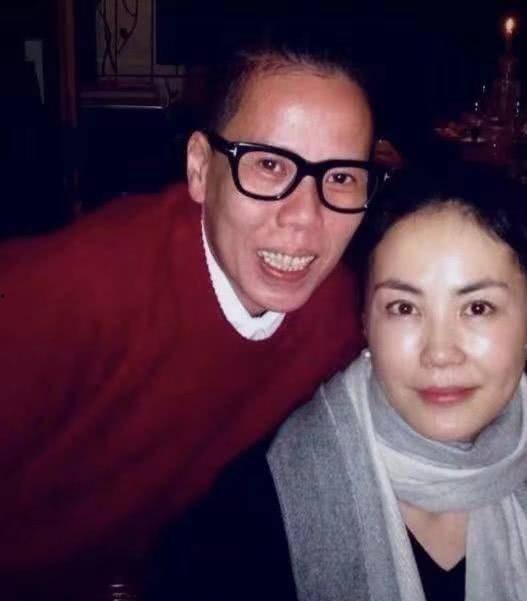 三人吃瓜视频在线观看,在线观看的趣味时光