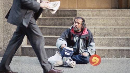 富人和穷人吃瓜视频,揭秘富人与穷人吃瓜背后的社会现象