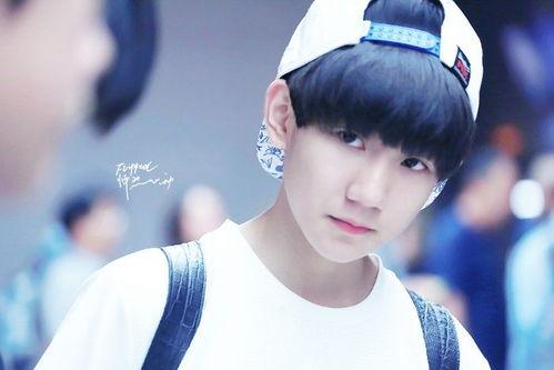 王源吃瓜贾乃亮视频大全,娱乐圈幕后趣闻一网打尽