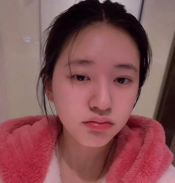 吃瓜磕脸视频大全,趣味横生的表情包盛宴