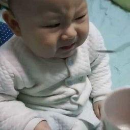 小孩的搞笑吃瓜视频,小朋友搞笑吃瓜瞬间大盘点