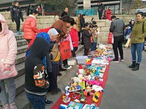 魏县广场吃瓜视频,一场引发热议的街头现象