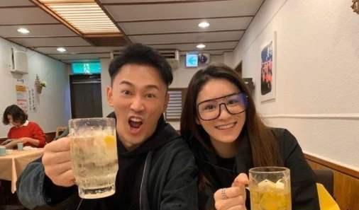 网红吃瓜结婚视频,甜蜜瞬间引网友热议