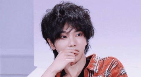 华晨宇吃瓜了视频,揭秘娱乐圈幕后真相