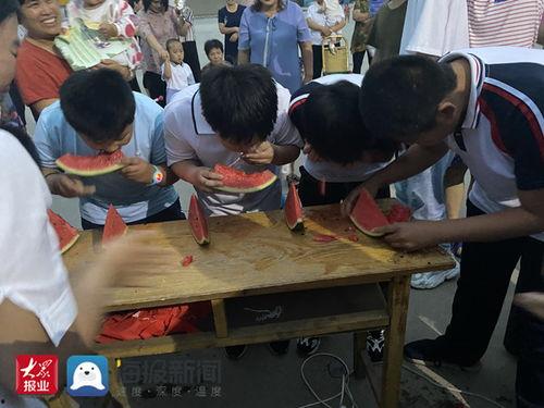 农商银行吃瓜大赛视频,欢乐盛宴，瓜王争霸