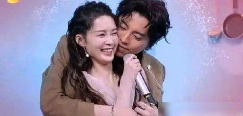 李沁和王大陆吃瓜视频在线观看,吃瓜视频甜蜜来袭！