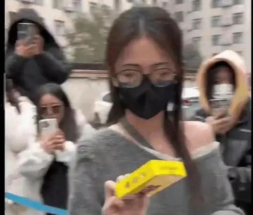 街上八卦吃瓜视频,揭秘热门吃瓜视频背后的故事