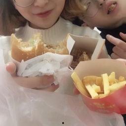 吃瓜咚咚响的视频怎么做,揭秘“吃瓜咚咚响”视频背后的趣味与创意