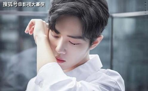 肖战坐等吃瓜完整视频,全程围观，揭秘娱乐圈幕后风云